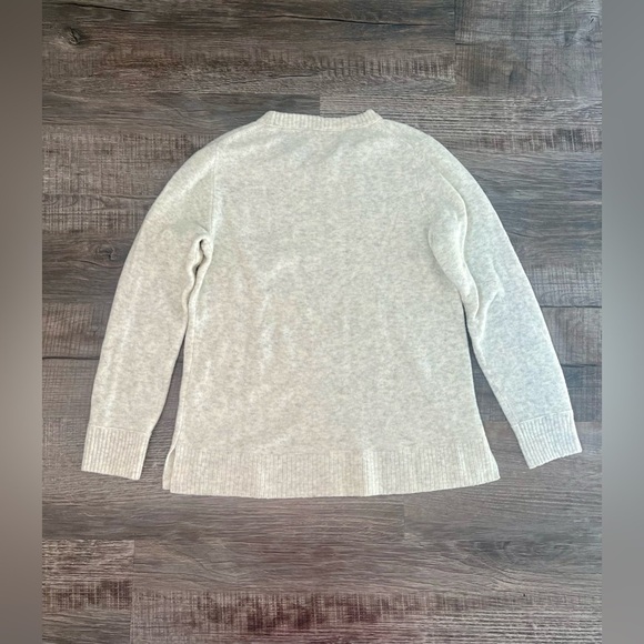 J. Crew Wool Crewneck Sweater in Extra Soft Yarn Medium Heather Platinum White - Picture 7 of 7